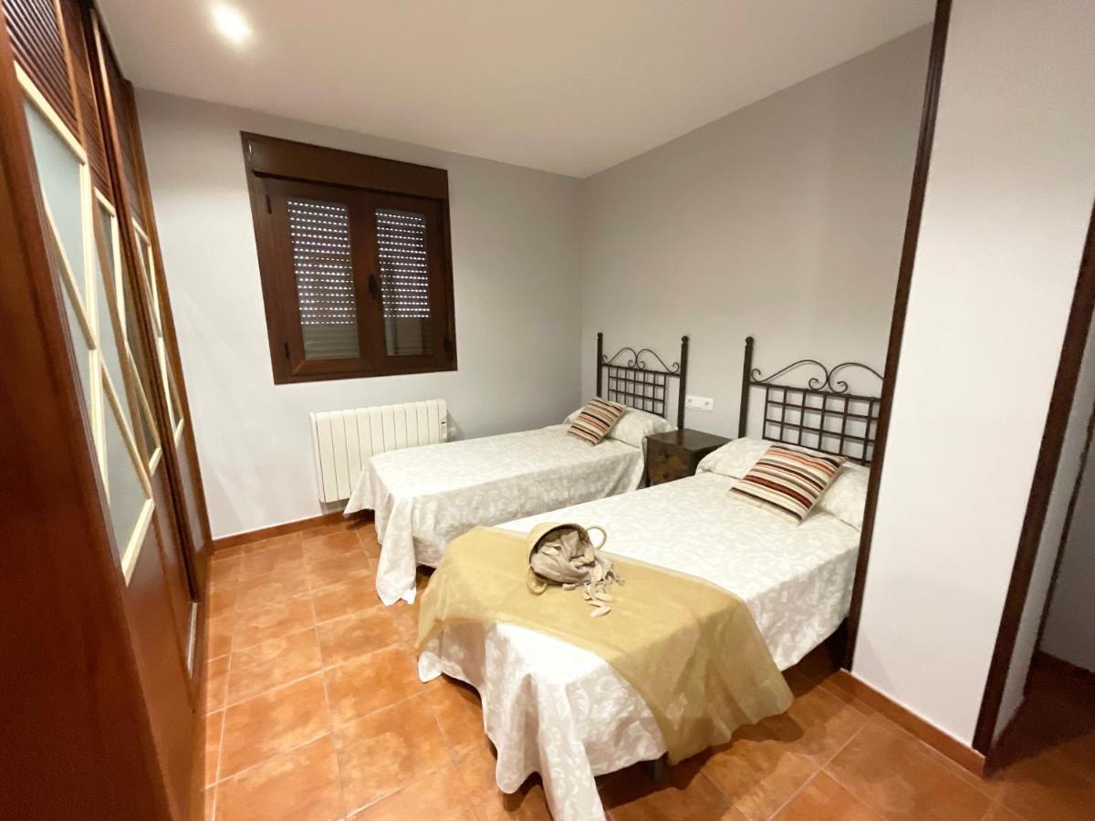 Casa De La Plaza Villa Fondón Buitenkant foto